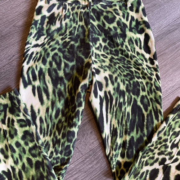 2 Piece Blazer & Pant Set - Picture 4 of 7